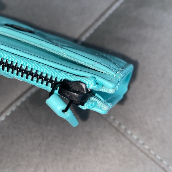 NWT, Chanel O-Cardholder - Picture 7 of 12